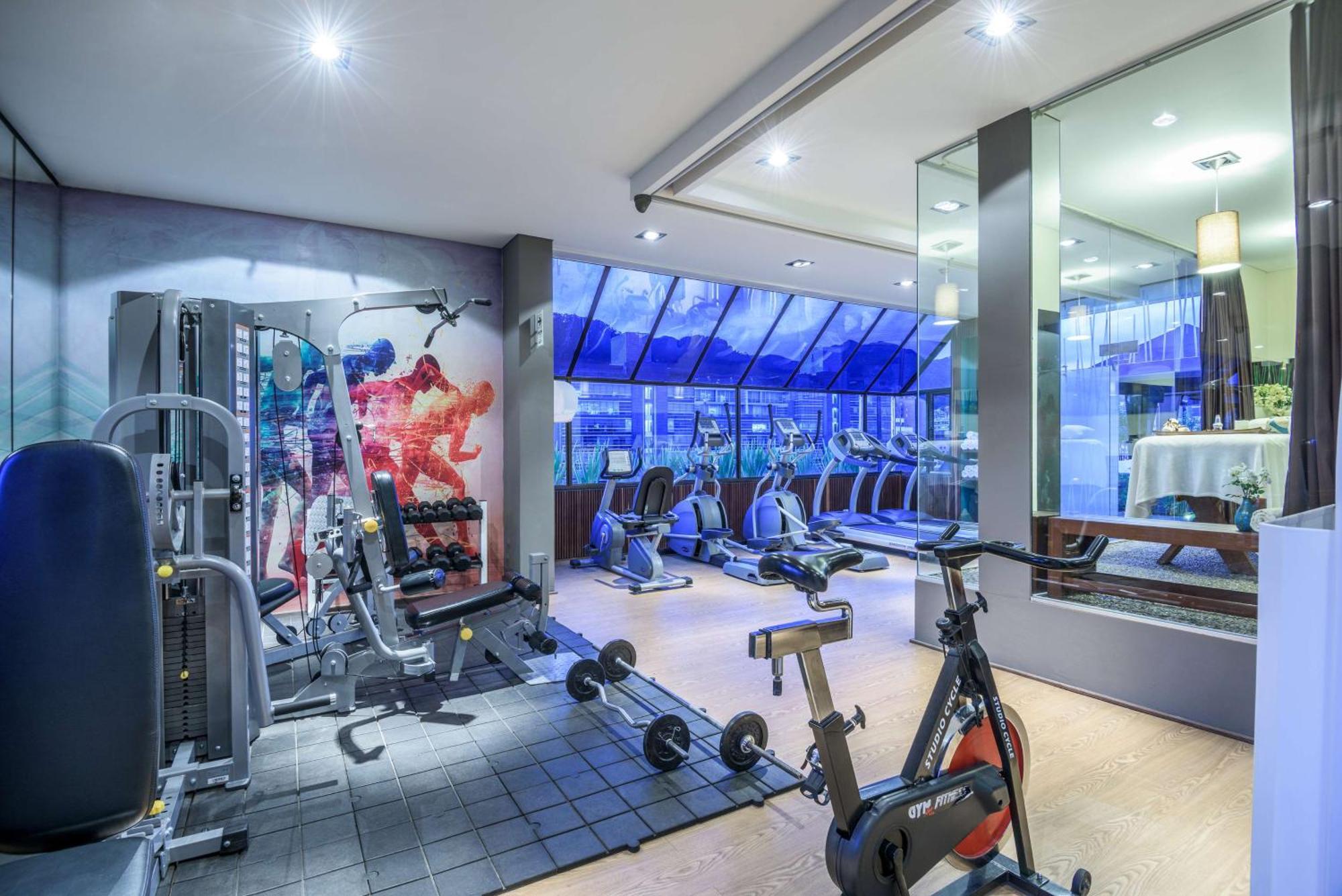 Nh Collection Bogota Andino Royal Hotel Exterior photo The gym at the hotel
